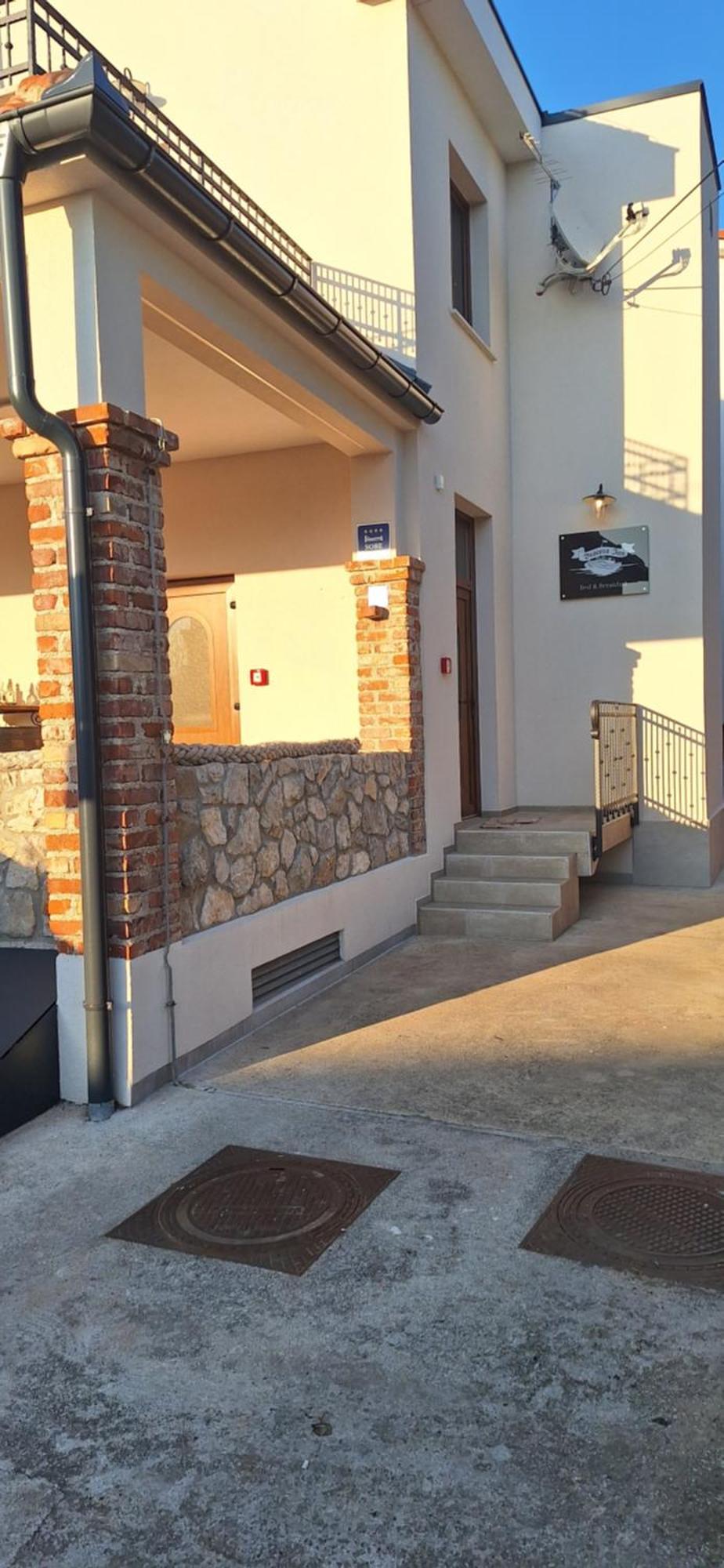 Bracera Inn Malinska Exterior photo